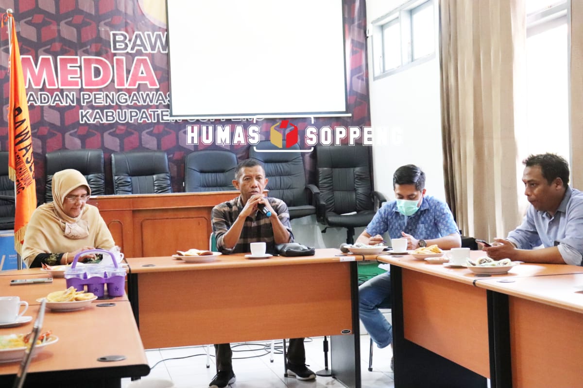 Demi Penguatan PPID, Bawaslu Sulsel Monitoring ke Bawaslu Soppeng