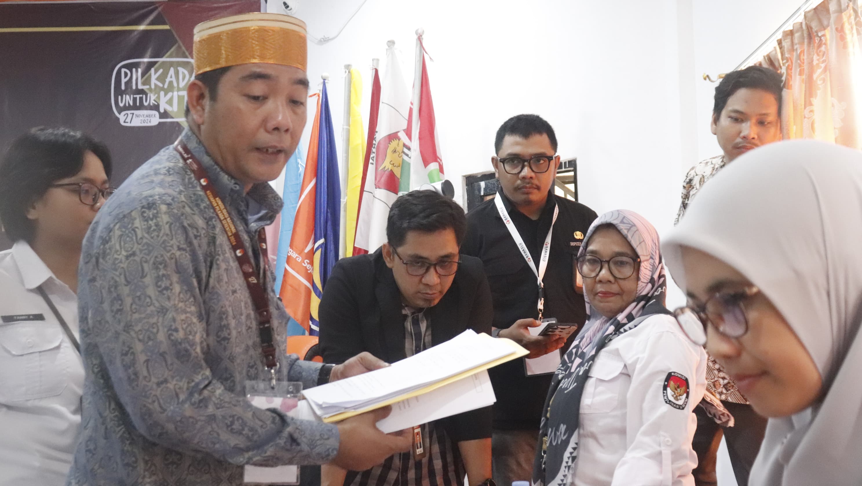 KPU Enggan Berikan Dokumentasi Pendaftaran: Bawaslu Kaji Implikasi Hukum