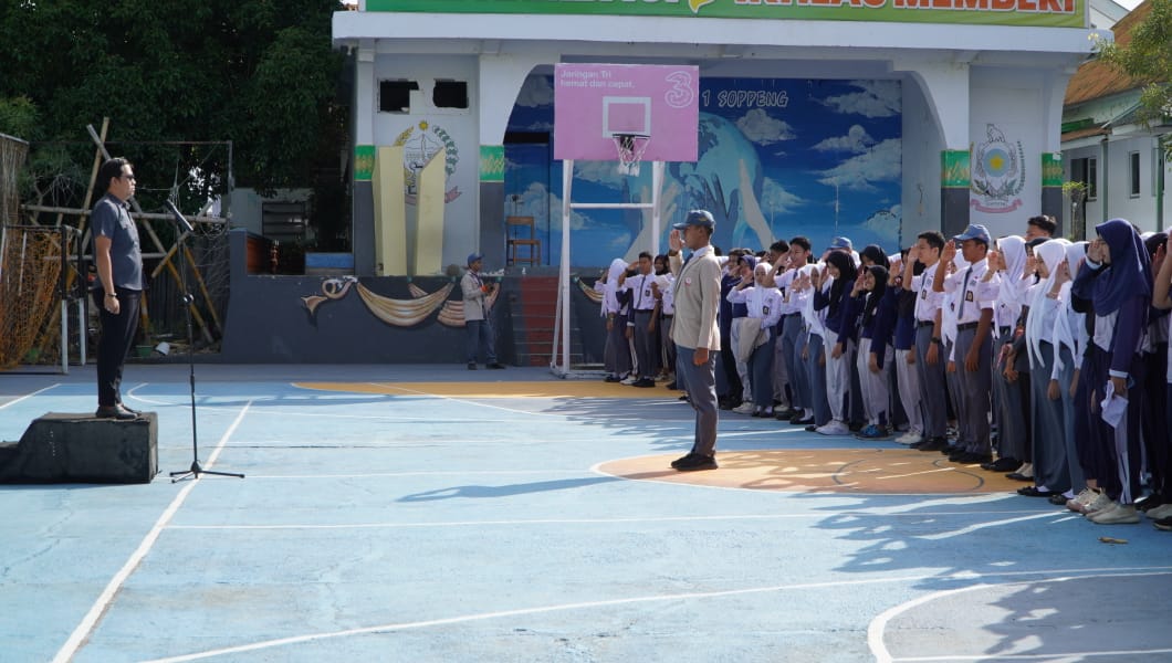 Bangun Demokrasi dari Sekolah: Peran Pelajar sebagai Agen Pengawasan Partisipatif