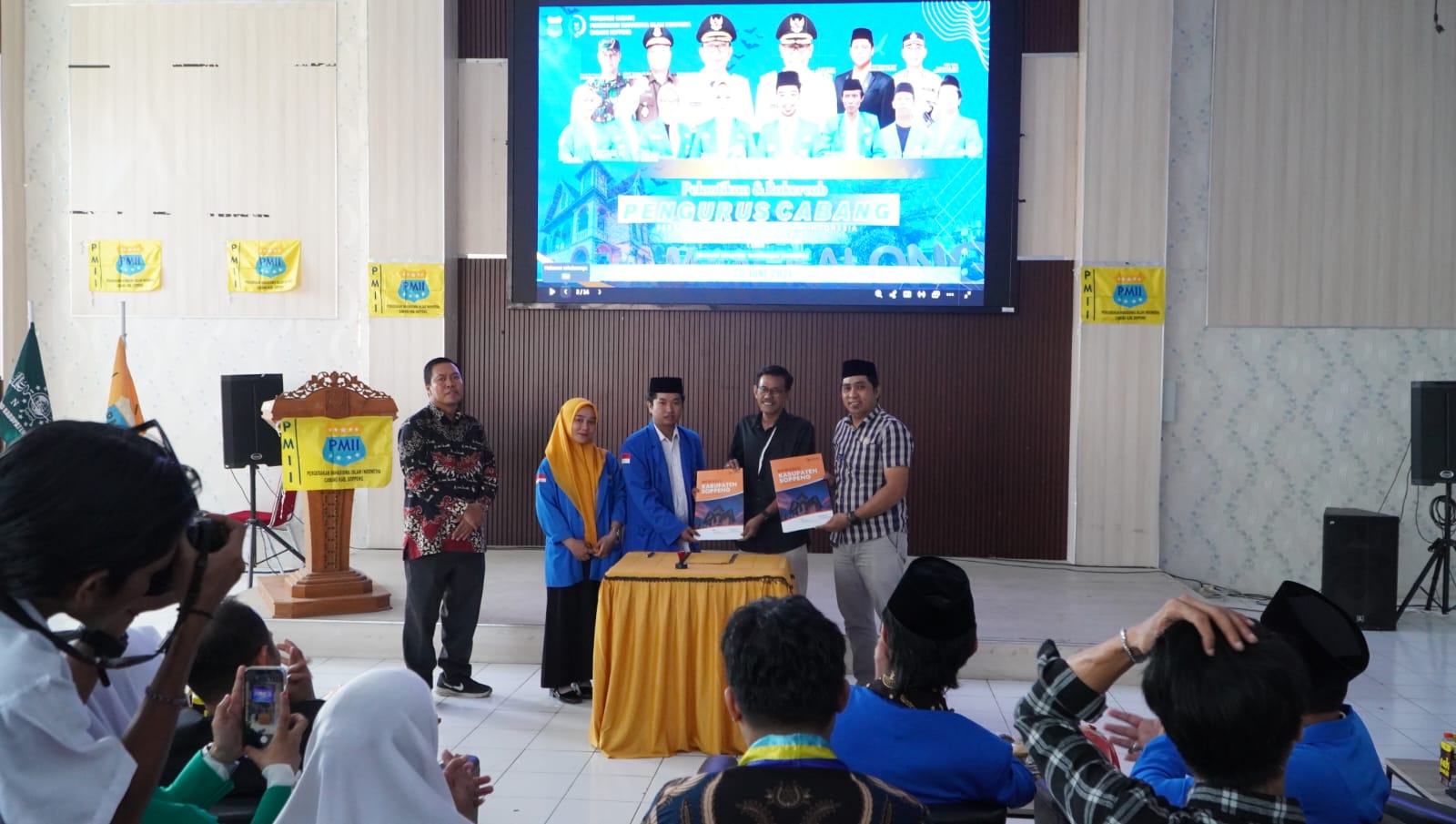 Eratkan Kolaborasi, Bawaslu-PMII Soppeng Tandatangani MoU Pengawasan Partisipatif