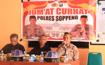 Jalin Keakraban dalam Jum’at Curhat, Bawaslu Soppeng Terima Kunjungan Polsek Lalabata.