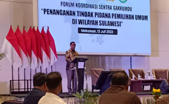 Menko Polhukam Sampaikan Kembangkan Pengawasan Partisipasi Masyarakat untuk Cegah Pelanggaran Pemilu.